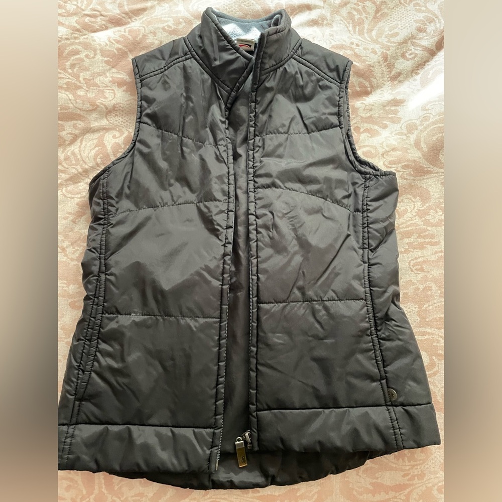 ALO black Vest